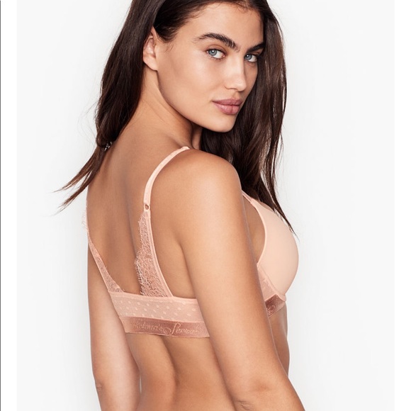 VS THE T-SHIRT Lightly Lined Demi Bra & Panty Set - Picture 2 of 10